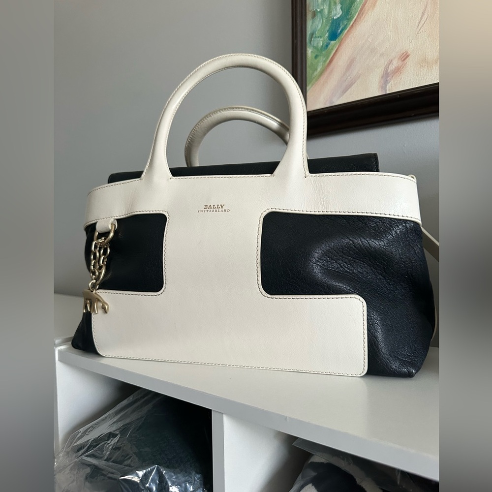 EUC Bally Switzerland Black and White Leather Handbag (sold)